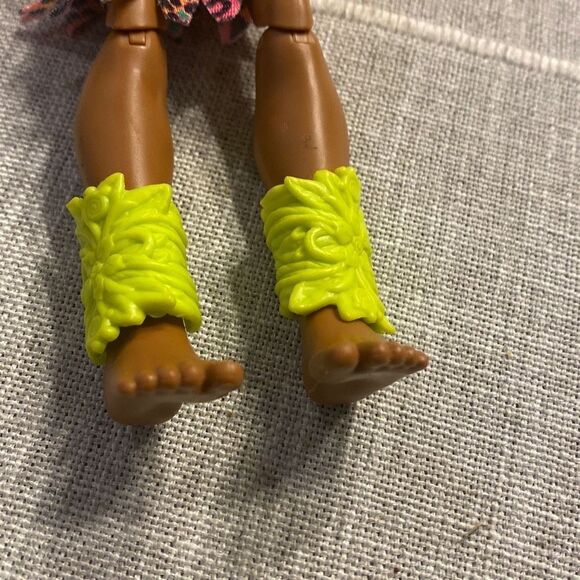 Mattel Cave Club Prehistoric Fashion Doll FERNESSA - Picture 4 of 9